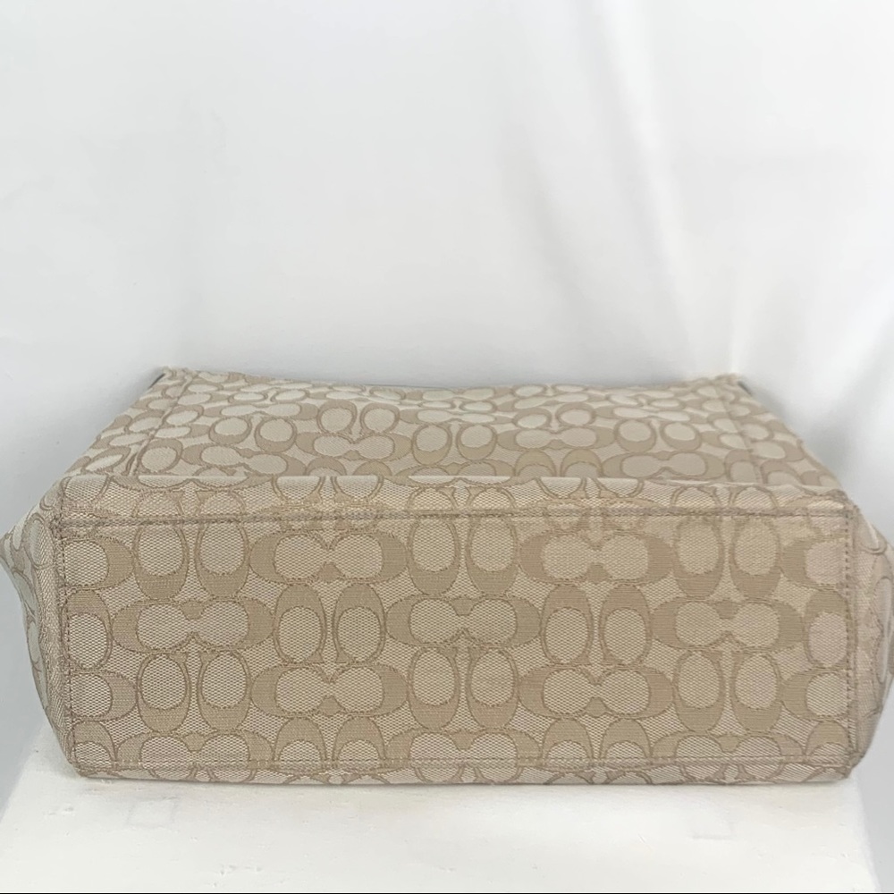 Coach Celeste Hobo Bag Outline Signature F58327 - Picture 10 of 15